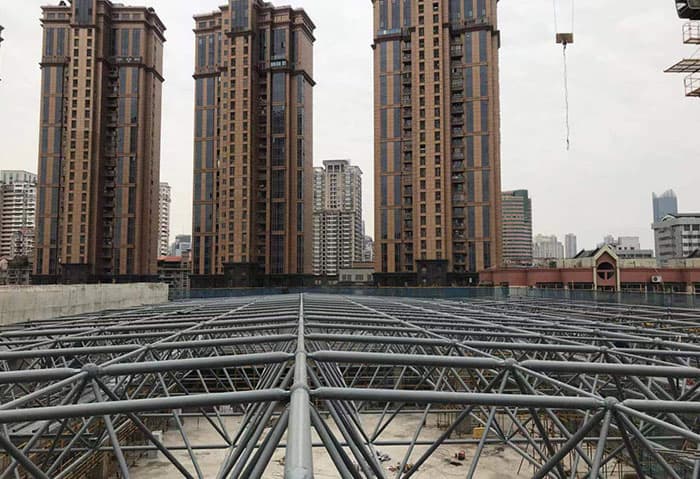 克拉玛依螺栓球网架结构
